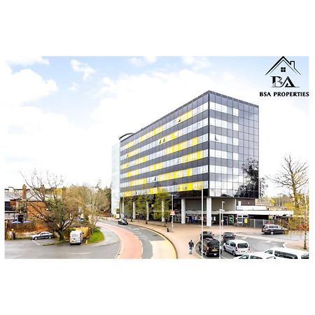 City Centre Apartment Close To Ascot & Legoland Sleep Upto 4 Guests - Parking On Request! براكنيل المظهر الخارجي الصورة
