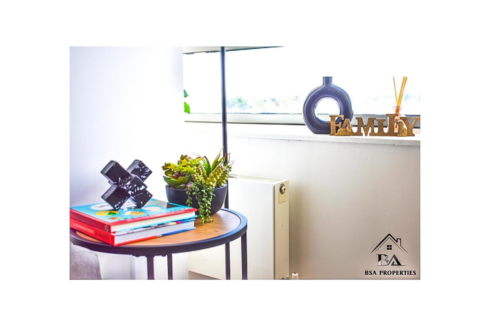 City Centre Apartment Close To Ascot & Legoland Sleep Upto 4 Guests - Parking On Request! براكنيل المظهر الخارجي الصورة
