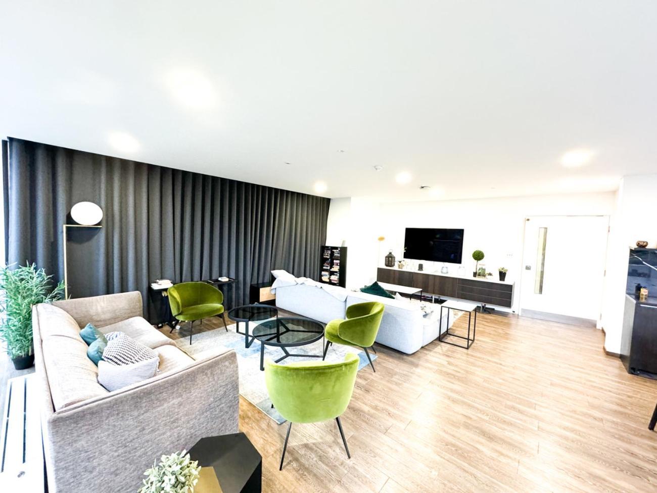City Centre Apartment Close To Ascot & Legoland Sleep Upto 4 Guests - Parking On Request! براكنيل المظهر الخارجي الصورة