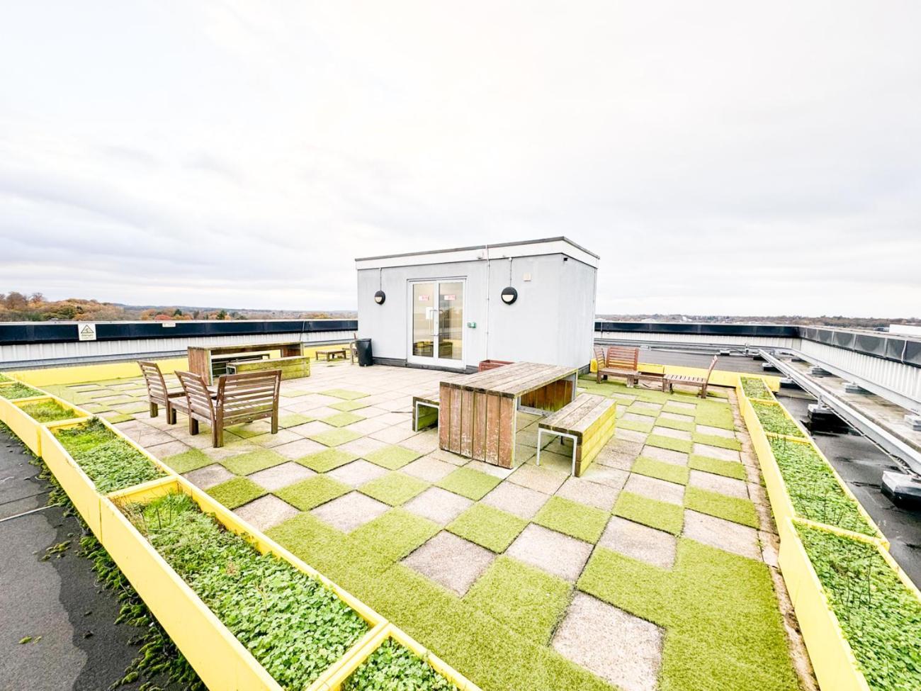 City Centre Apartment Close To Ascot & Legoland Sleep Upto 4 Guests - Parking On Request! براكنيل المظهر الخارجي الصورة